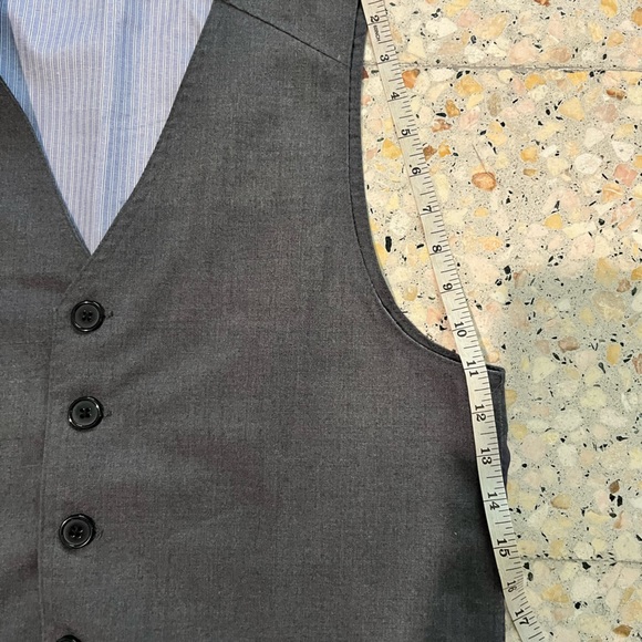 Classic and Stylish The Perfect Match: Sovereign Code Men's Vast N Buttons Shirt - Picture 5 of 16